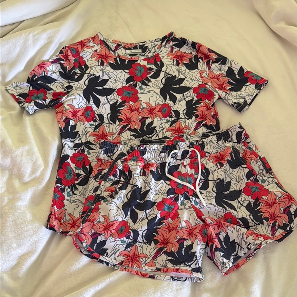 Columbia Women’s Board Shorts and Swim Shirt Floral Huron Set Medium
